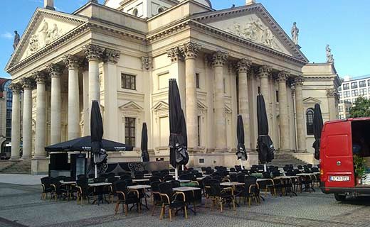 Tischdeko eindrucksvoll am Gendarmenmarkt